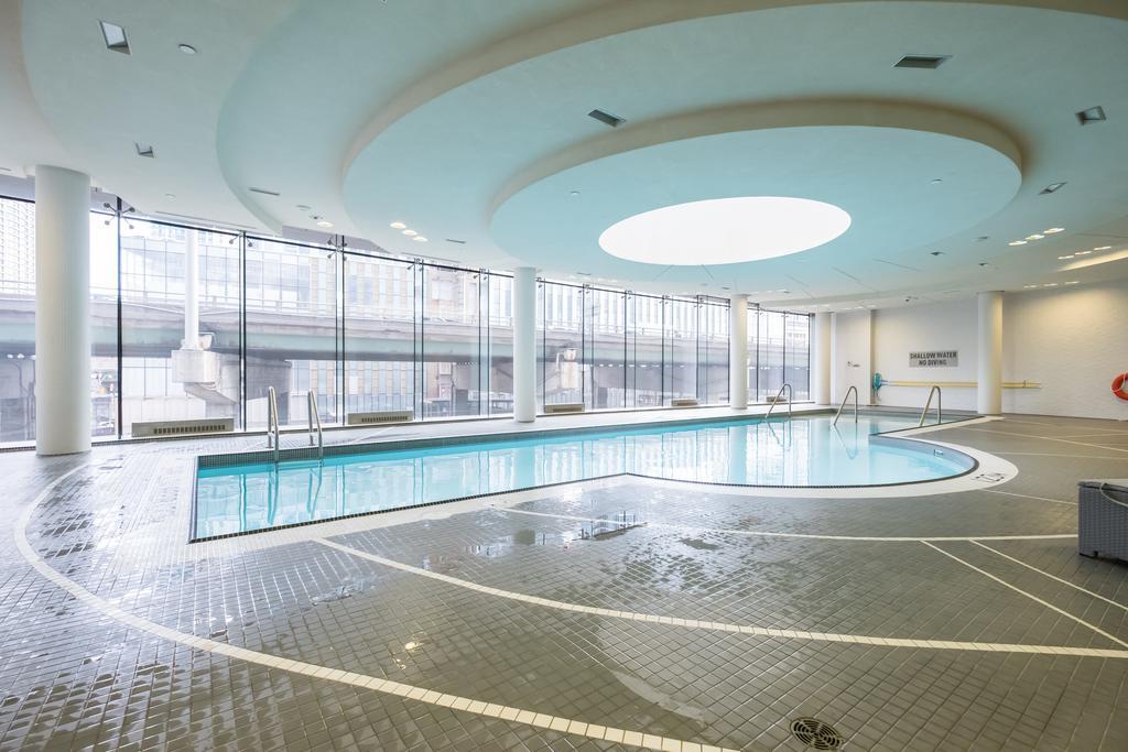 Downtown Luxury Lakeview Condo Торонто Екстериор снимка