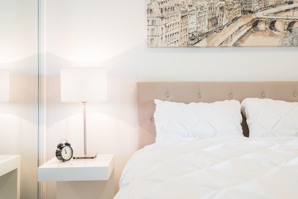 Downtown Luxury Lakeview Condo Торонто Екстериор снимка